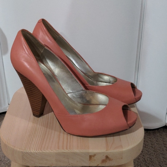 Peep toe high heels - Picture 2 of 3